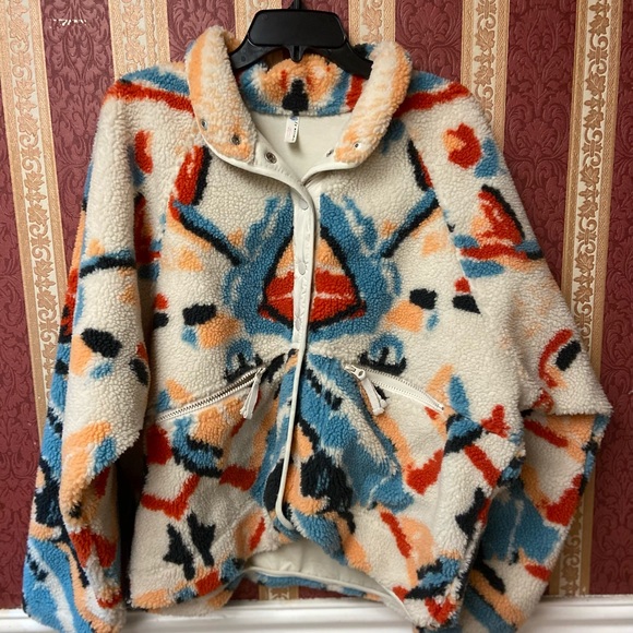🌸FREE PEOPLE HIT the slopes  Printed Fleece Jacket🌸 - Picture 5 of 10